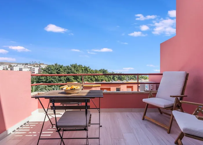 Home2book Cozy Pool & Terrace
